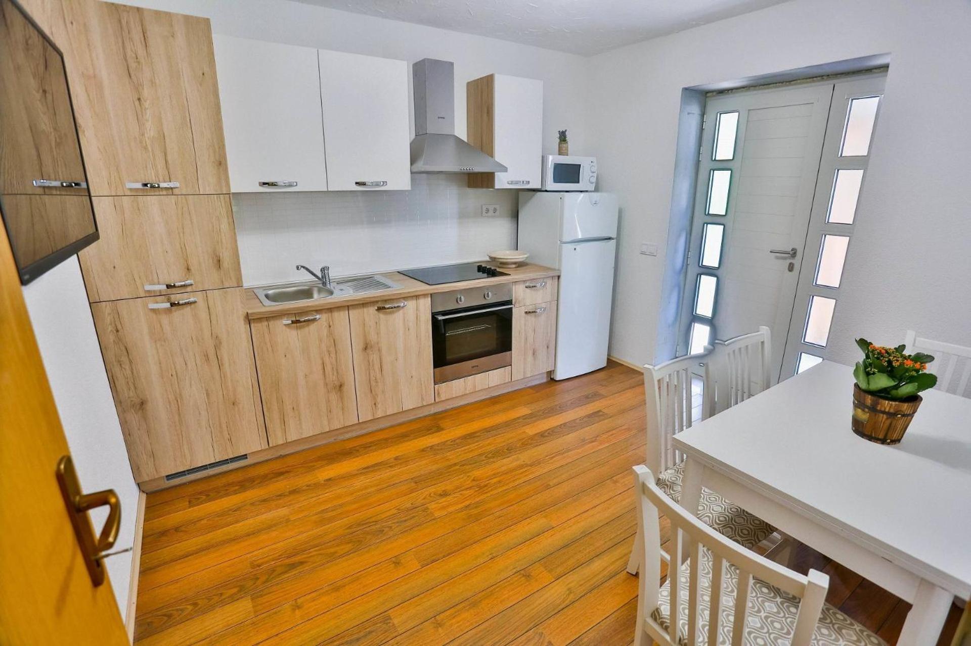 Apartment Mato 苏提万 外观 照片